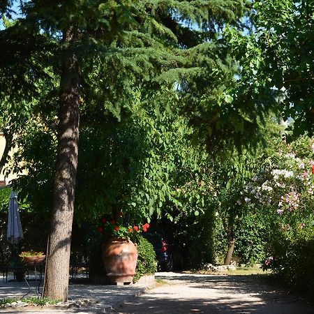 B&B Il Giovine Кампелло-суль-Клітунно Екстер'єр фото